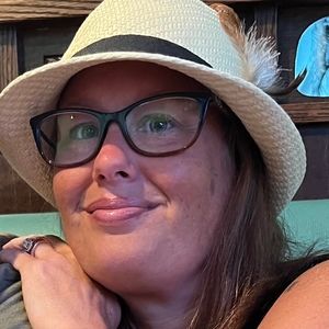 Meet your Posher, Batina